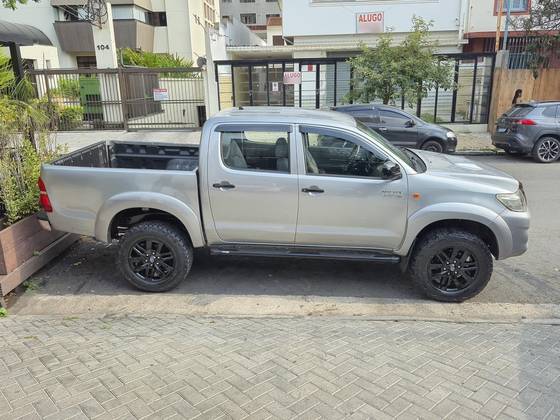 TOYOTA HILUX 3.0 SR 4X4 CD 16V TURBO INTERCOOLER DIESEL 4P MANUAL